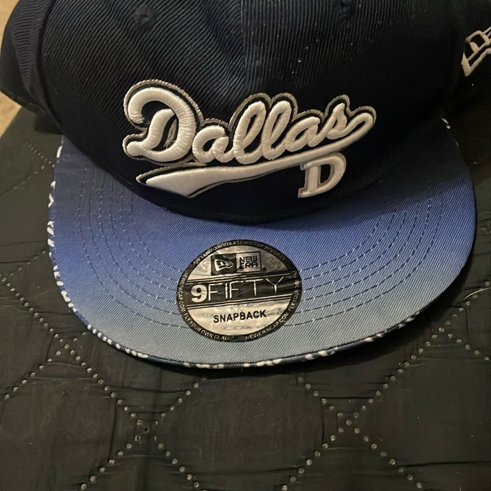 Dallas cowboys SnapBack hat. 9fifty new era. NWT.